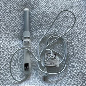 MONAT Limited Edition Perfect Wave Curling Iron